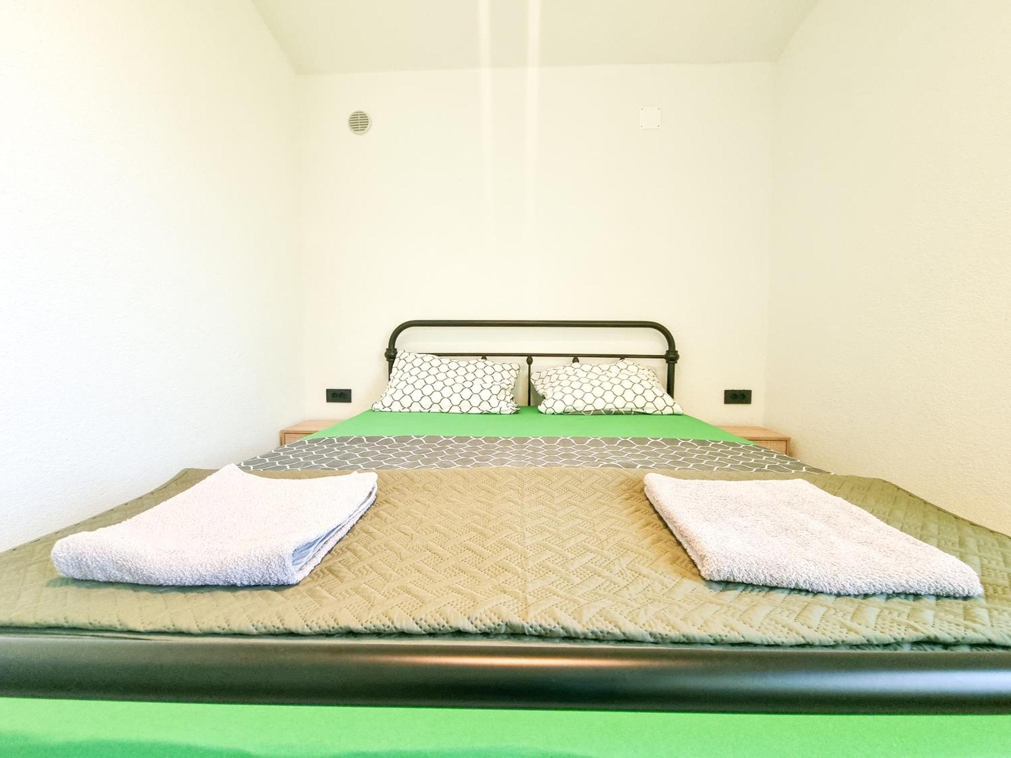 Apartmani 1 Pinezici Extérieur photo